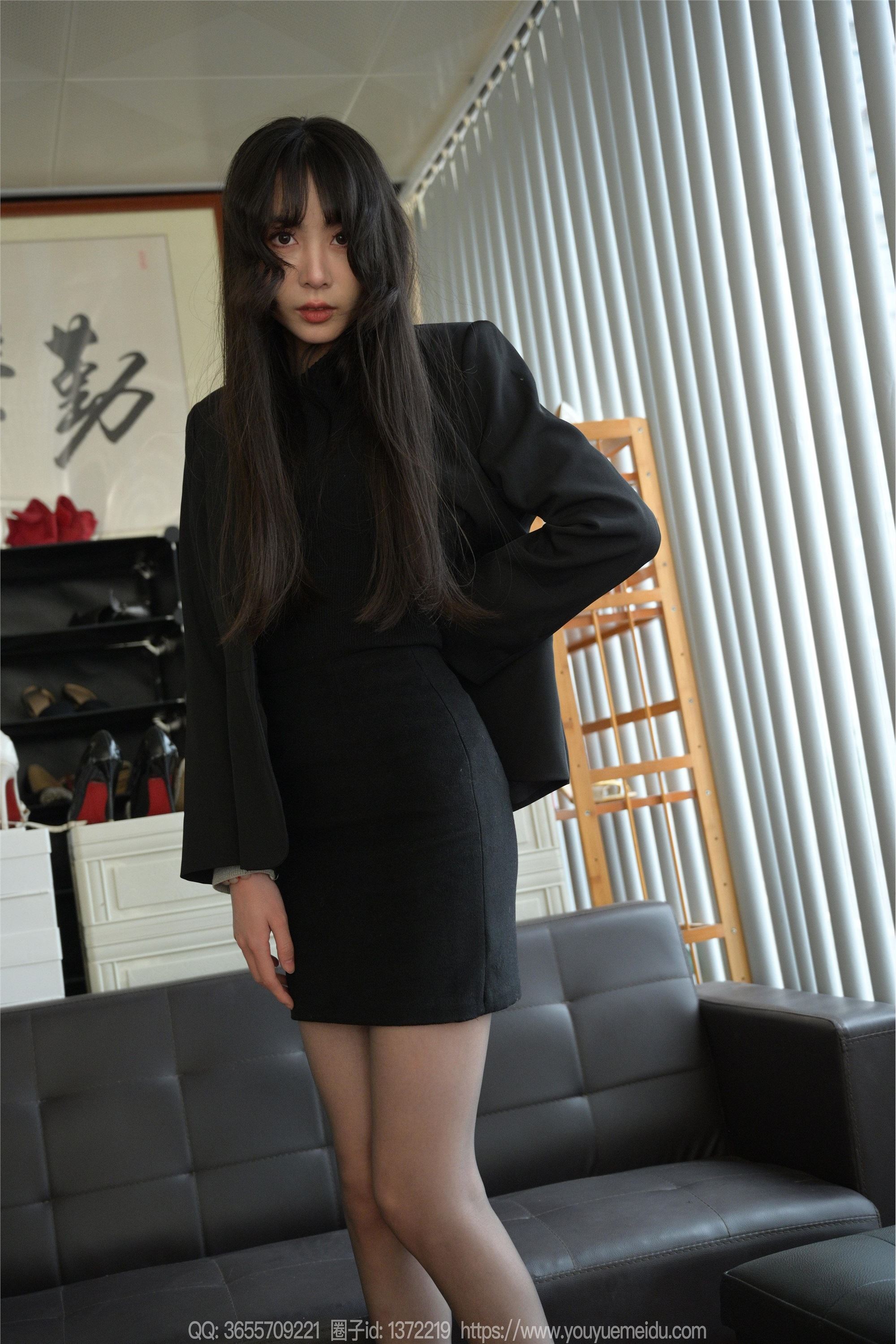 IESS异思趣向  2024.03.19 丝享家 1693 团团《长腿黑执事》